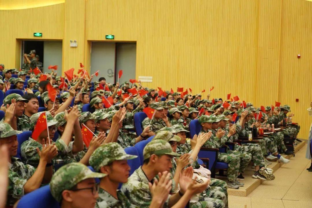 【三零创建】“怀揣一夜暴富梦想，远赴迪拜淘金，最终却流落到沙漠‘诈骗园’……”